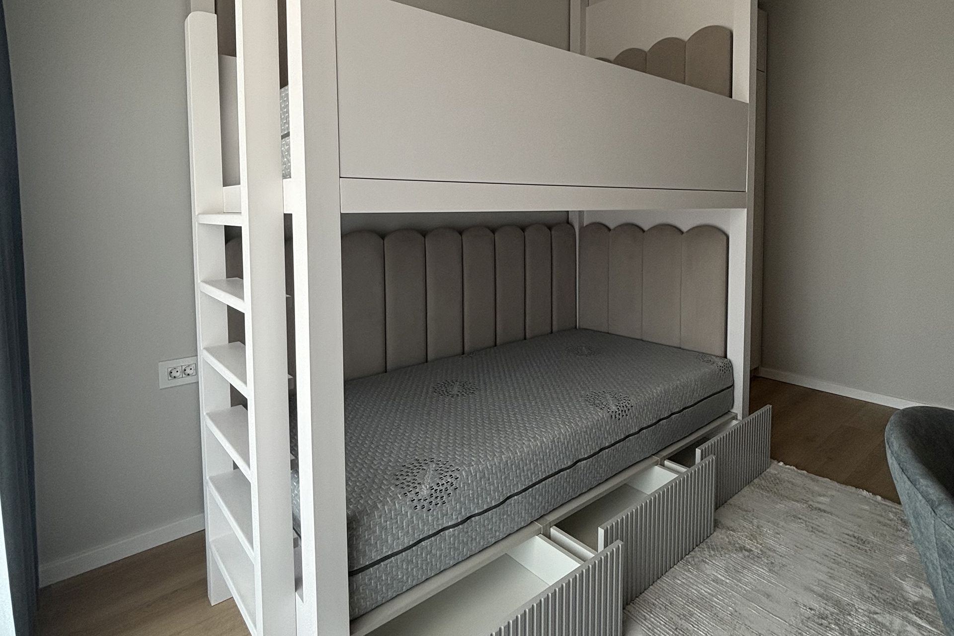 Komod Mobila la Comanda Brasov | Mobila Komod Brasov | Mobila comanda Komod Brasov | Mobila la comanda Brasov | Mobilier la comanda Brasov | Mobila Brasov | Mobila bucatarie Brasov | Bucatarii la comanda Brasov | Mobila dormitor Brasov | Bucatarii moderne Brasov | Mobila sufragerie Brasov | Mobila living Brasov | Mobilier living Brasov | Mobilier la comanda dormitor Brasov | Mobila la comanda camera copii Brasov | Mobila dormitor copii | Mobilier dressing Brasov | Mobila office Brasov