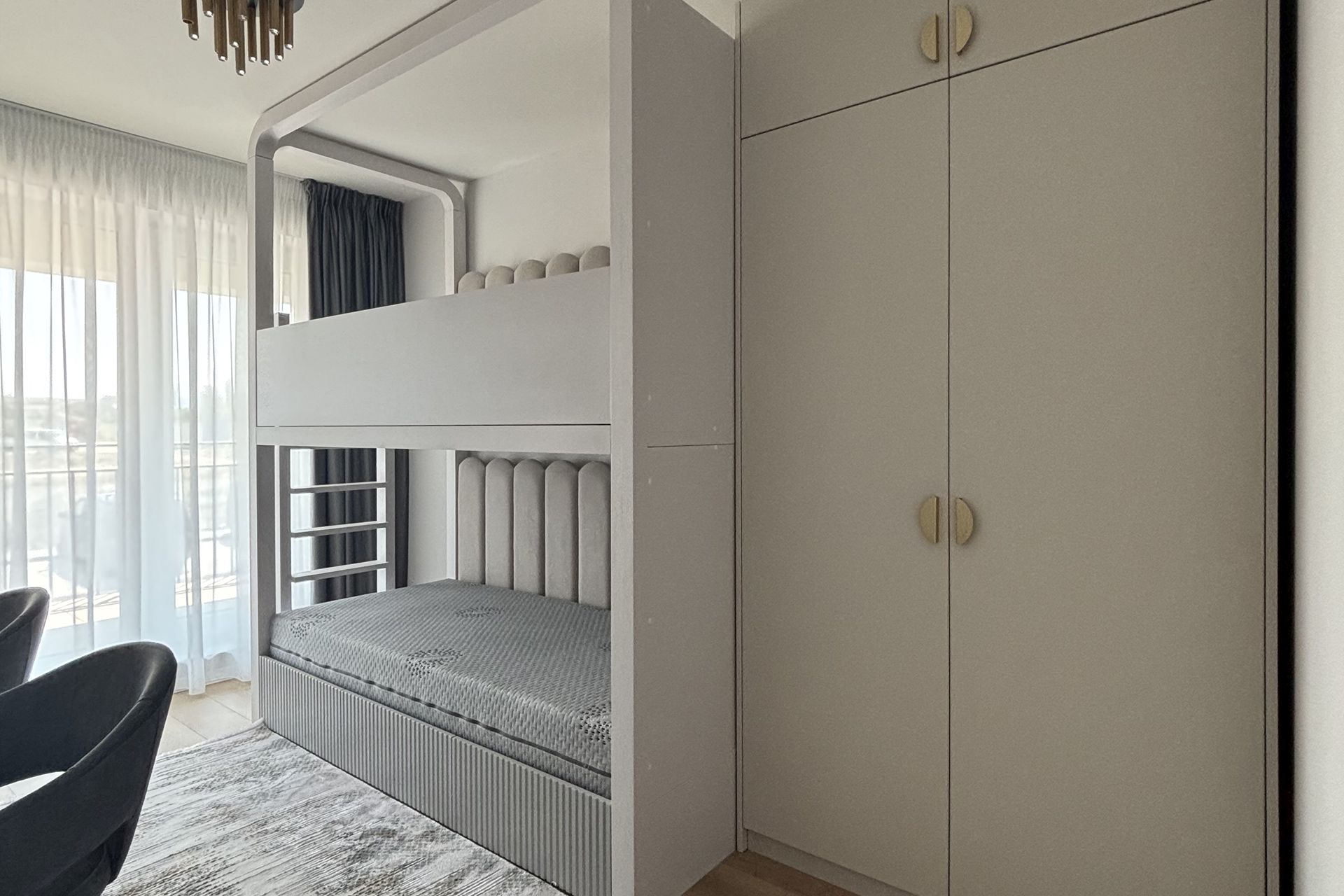 Komod Mobila la Comanda Brasov | Mobila Komod Brasov | Mobila comanda Komod Brasov | Mobila la comanda Brasov | Mobilier la comanda Brasov | Mobila Brasov | Mobila bucatarie Brasov | Bucatarii la comanda Brasov | Mobila dormitor Brasov | Bucatarii moderne Brasov | Mobila sufragerie Brasov | Mobila living Brasov | Mobilier living Brasov | Mobilier la comanda dormitor Brasov | Mobila la comanda camera copii Brasov | Mobila dormitor copii | Mobilier dressing Brasov | Mobila office Brasov