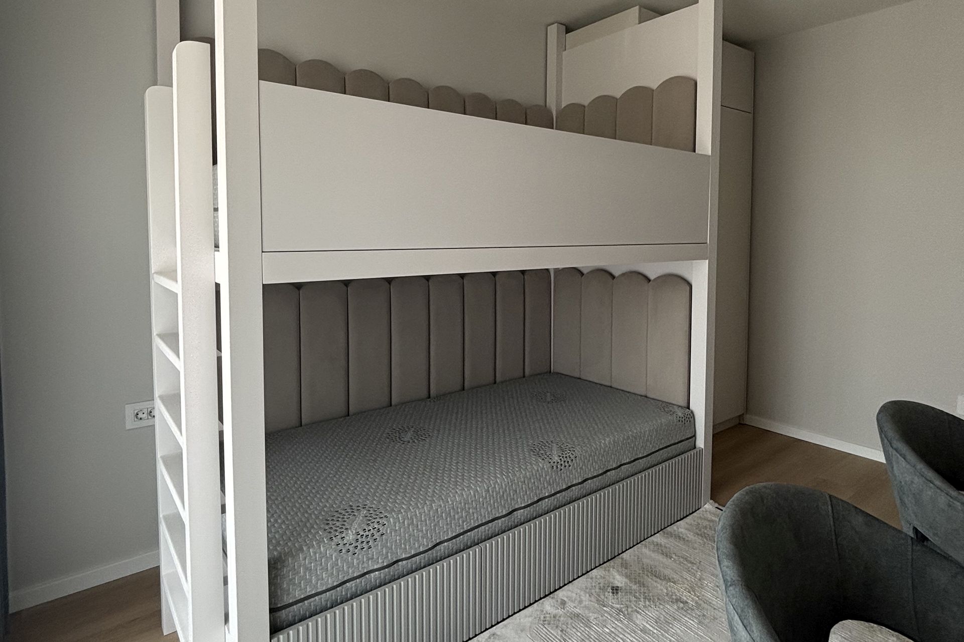 Komod Mobila la Comanda Brasov | Mobila Komod Brasov | Mobila comanda Komod Brasov | Mobila la comanda Brasov | Mobilier la comanda Brasov | Mobila Brasov | Mobila bucatarie Brasov | Bucatarii la comanda Brasov | Mobila dormitor Brasov | Bucatarii moderne Brasov | Mobila sufragerie Brasov | Mobila living Brasov | Mobilier living Brasov | Mobilier la comanda dormitor Brasov | Mobila la comanda camera copii Brasov | Mobila dormitor copii | Mobilier dressing Brasov | Mobila office Brasov