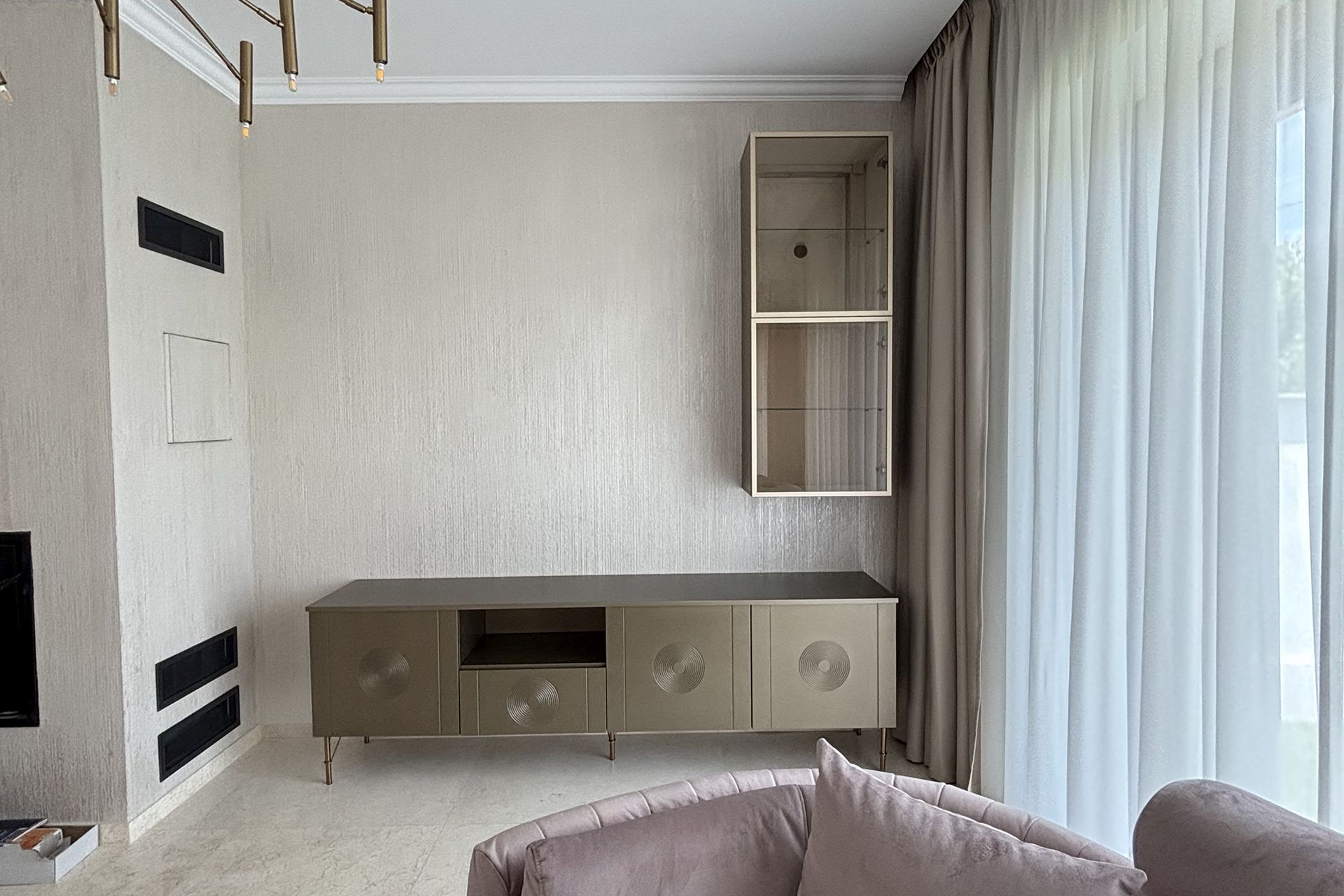 Komod Mobila la Comanda Brasov | Mobila Komod Brasov | Mobila comanda Komod Brasov | Mobila la comanda Brasov | Mobilier la comanda Brasov | Mobila Brasov | Mobila bucatarie Brasov | Bucatarii la comanda Brasov | Mobila dormitor Brasov | Bucatarii moderne Brasov | Mobila sufragerie Brasov | Mobila living Brasov | Mobilier living Brasov | Mobilier la comanda dormitor Brasov | Mobila la comanda camera copii Brasov | Mobila dormitor copii | Mobilier dressing Brasov | Mobila office Brasov
